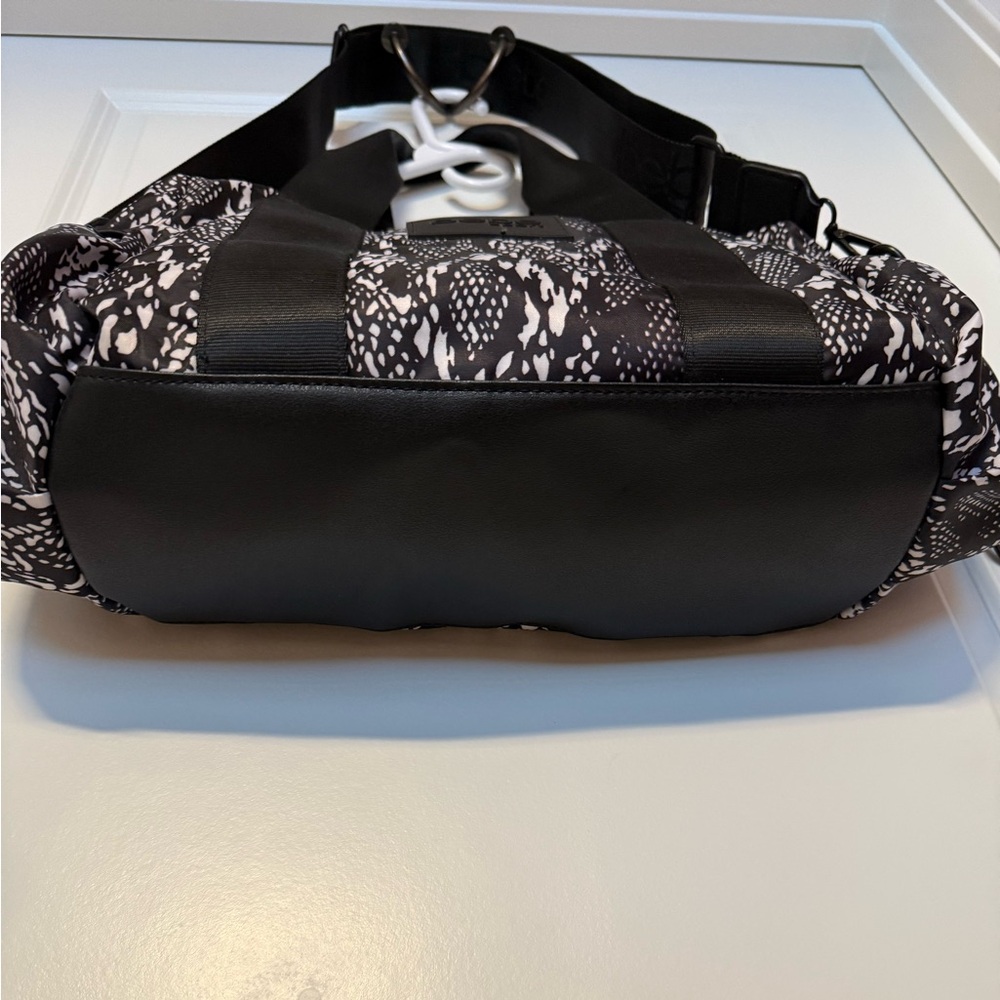 Bebe Sport Becca travel bag - Picture 9 of 9